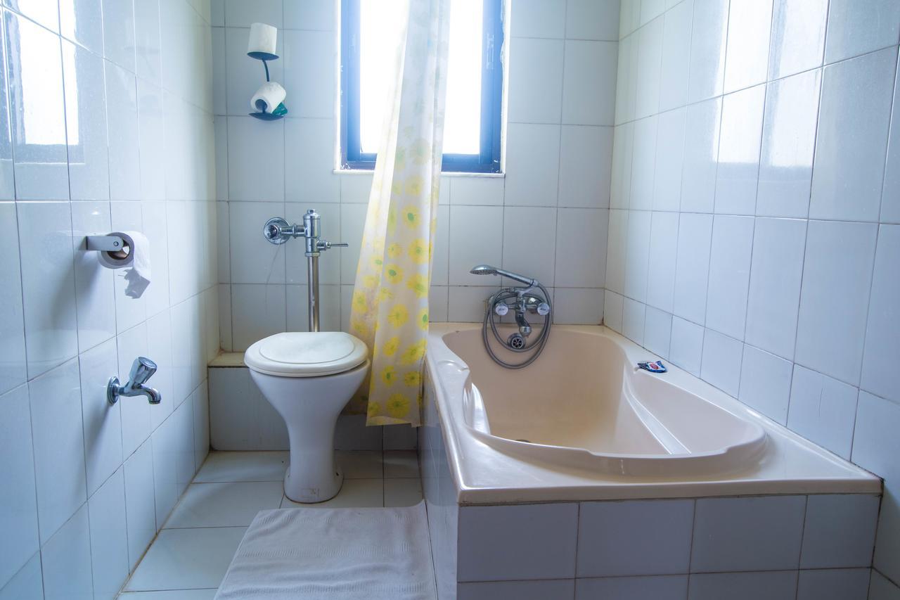 Hotel Meera Pokhara Dış mekan fotoğraf